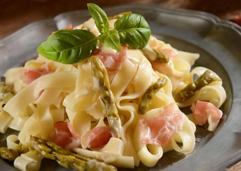 recette_tagliatelles_jambon_cru_asperges